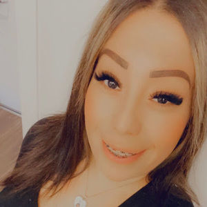 Meet your Posher, Crystal